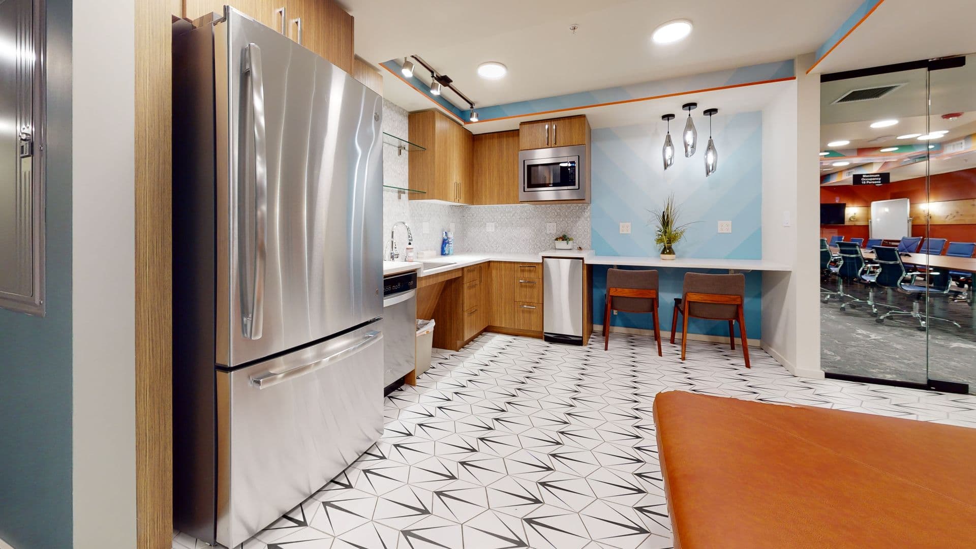 Kirkland Apartment: 450 Central Way