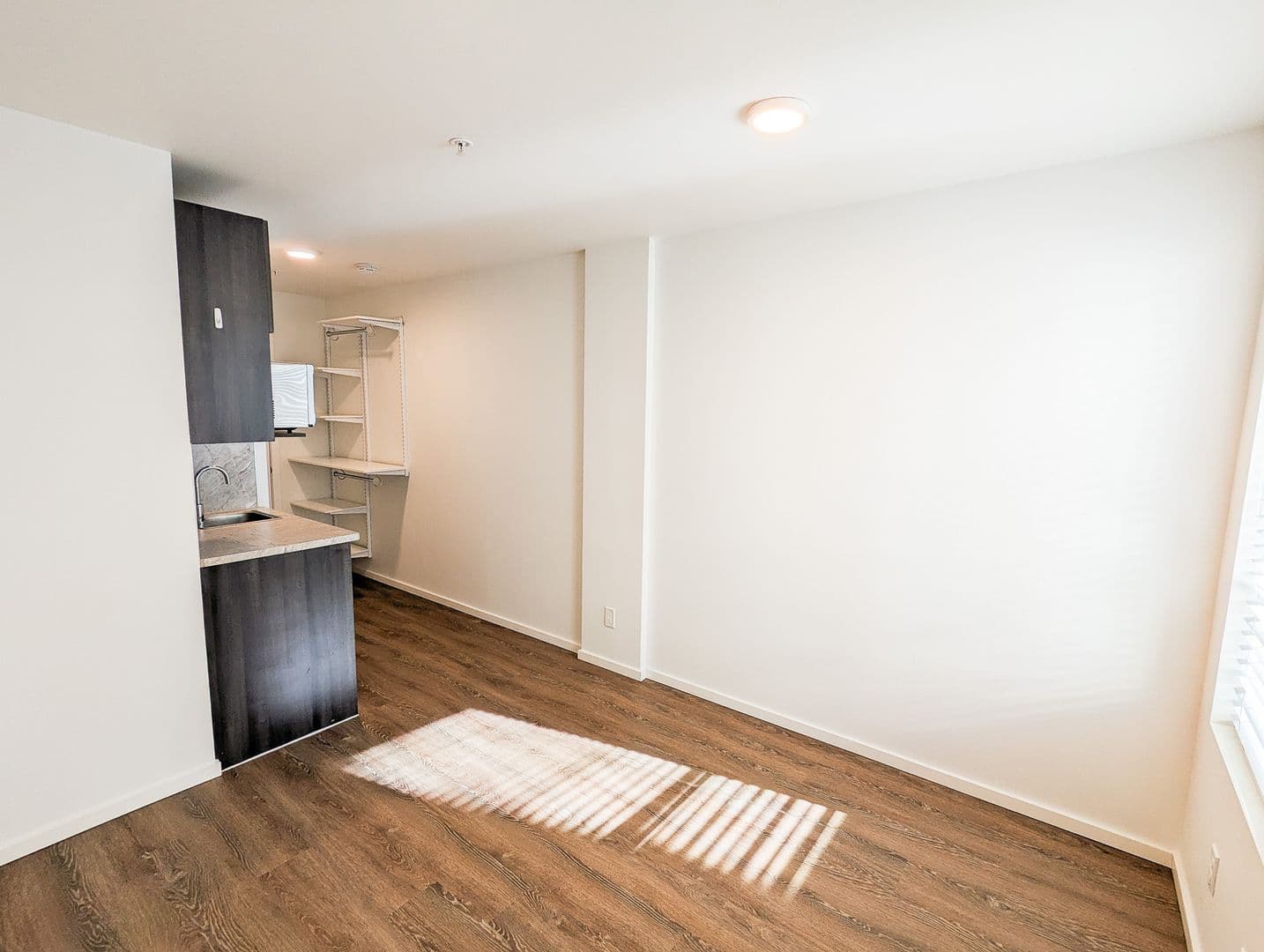 Redmond Apartment: 16210 NE 80th St