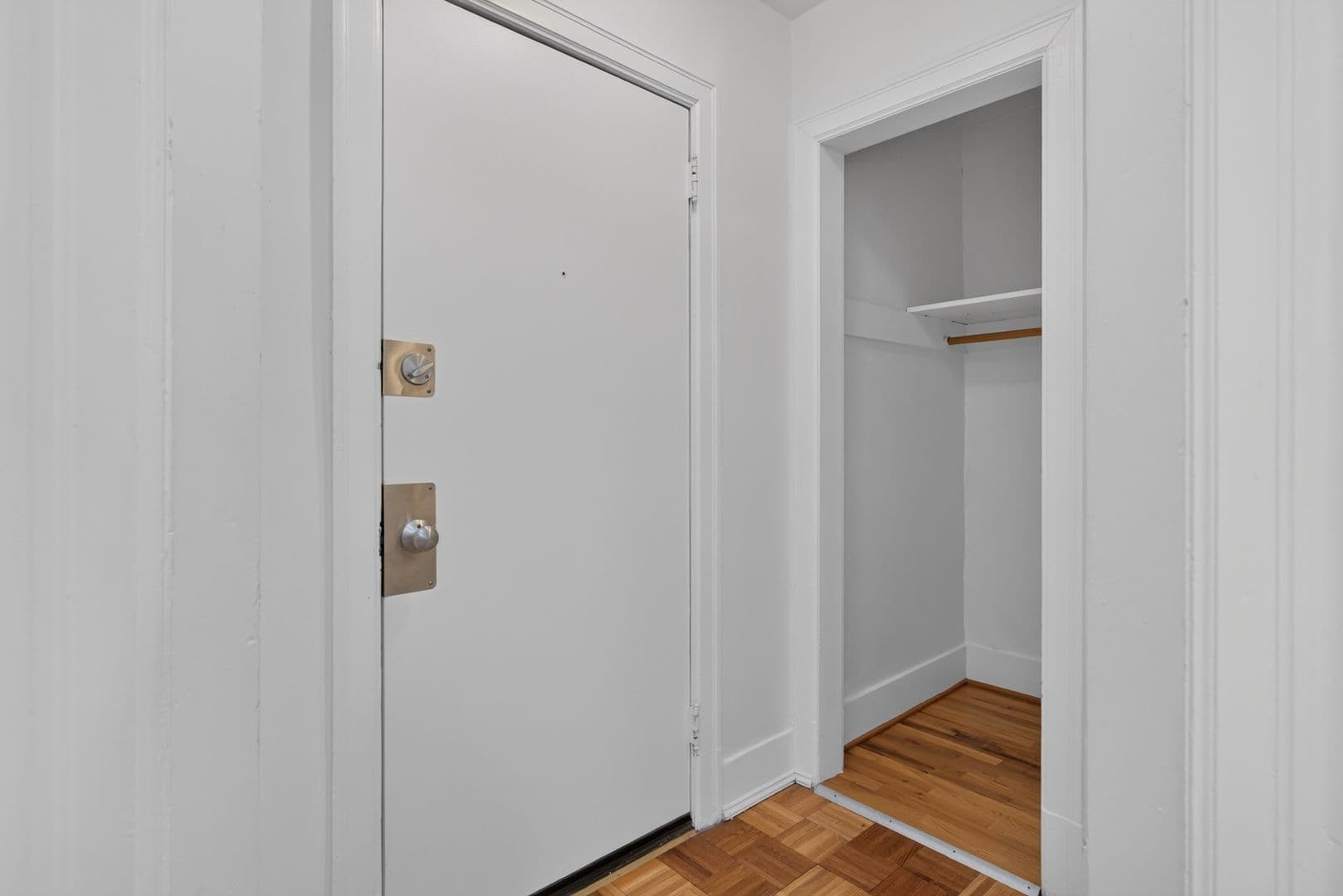 Seattle Apartment: 1323 East Pine St