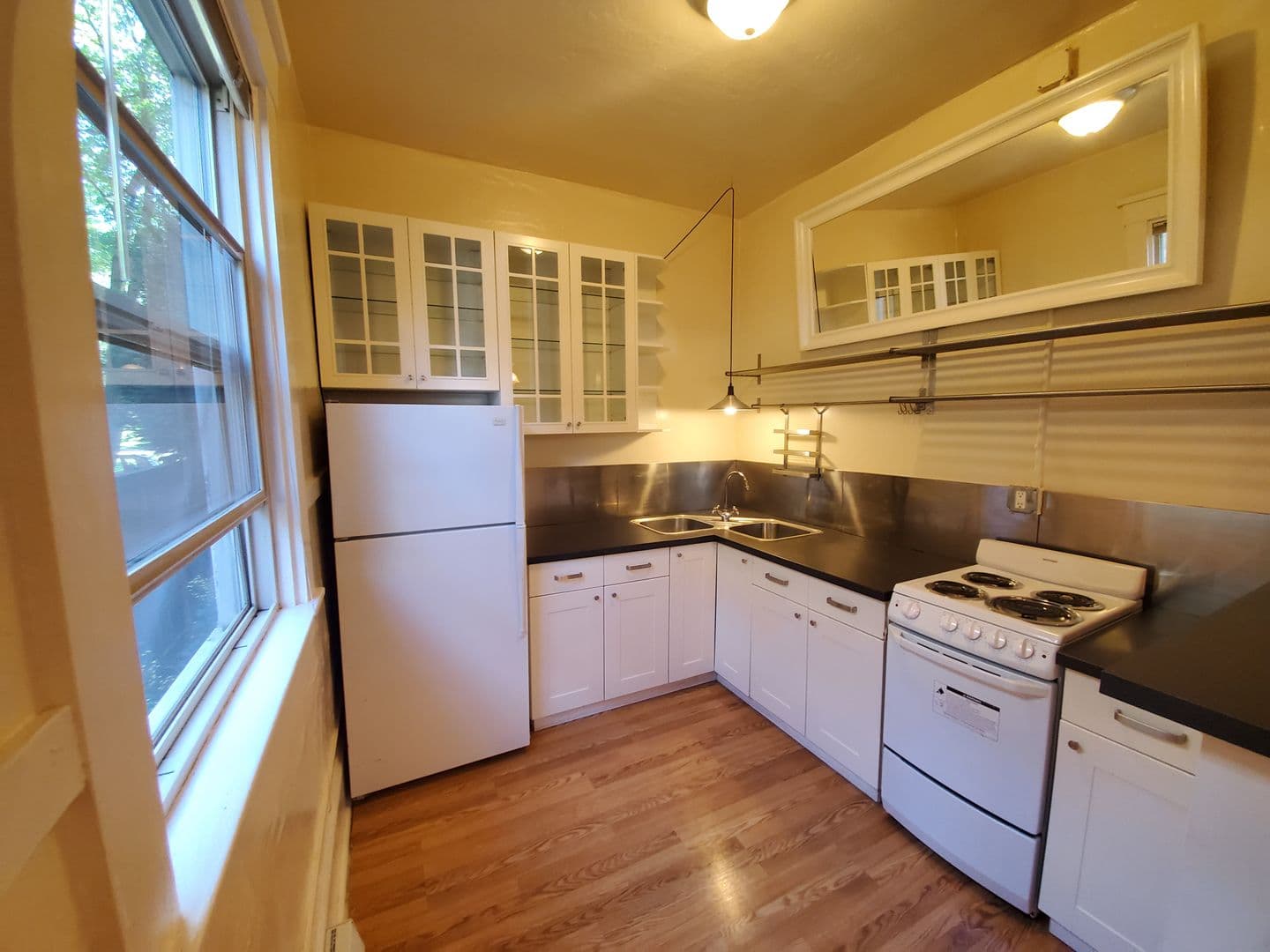 Seattle Apartment: 1002 E Denny Way