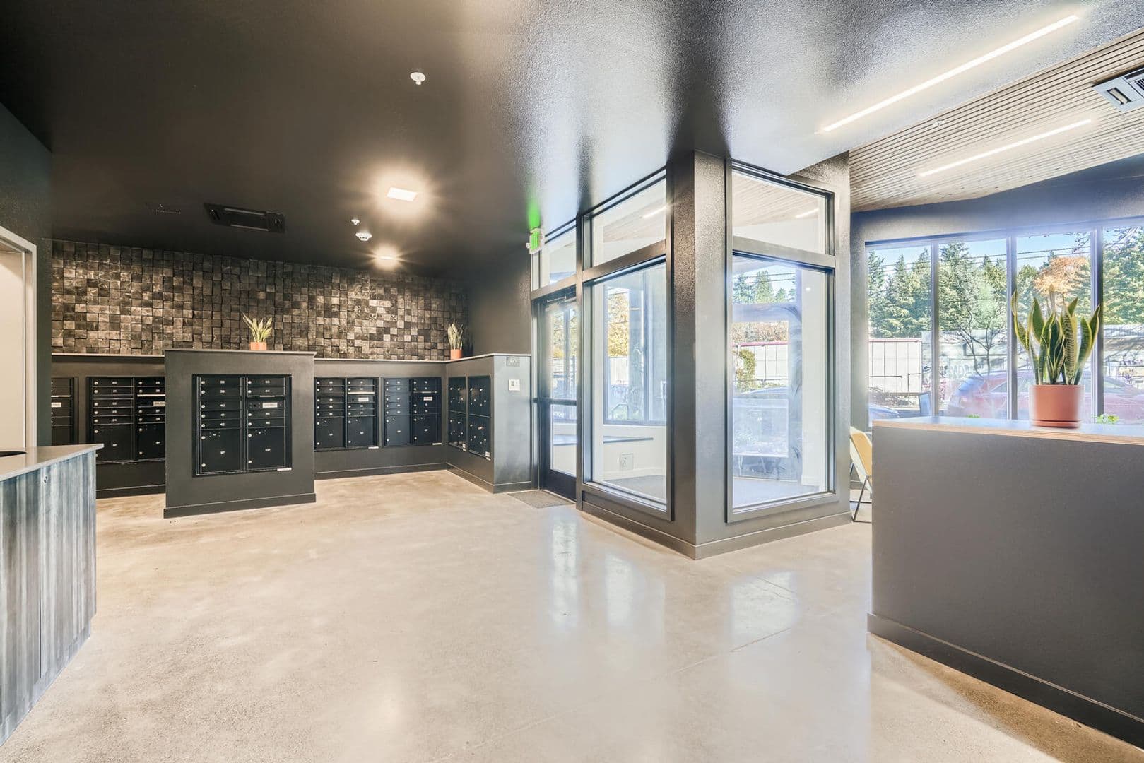 Seattle Apartment: 5231 Rainier Ave S