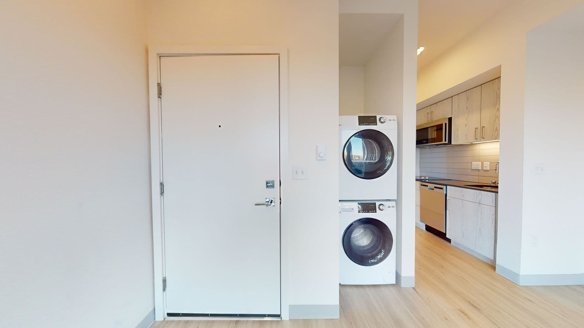 Seattle Apartment: 5231 Rainier Ave S