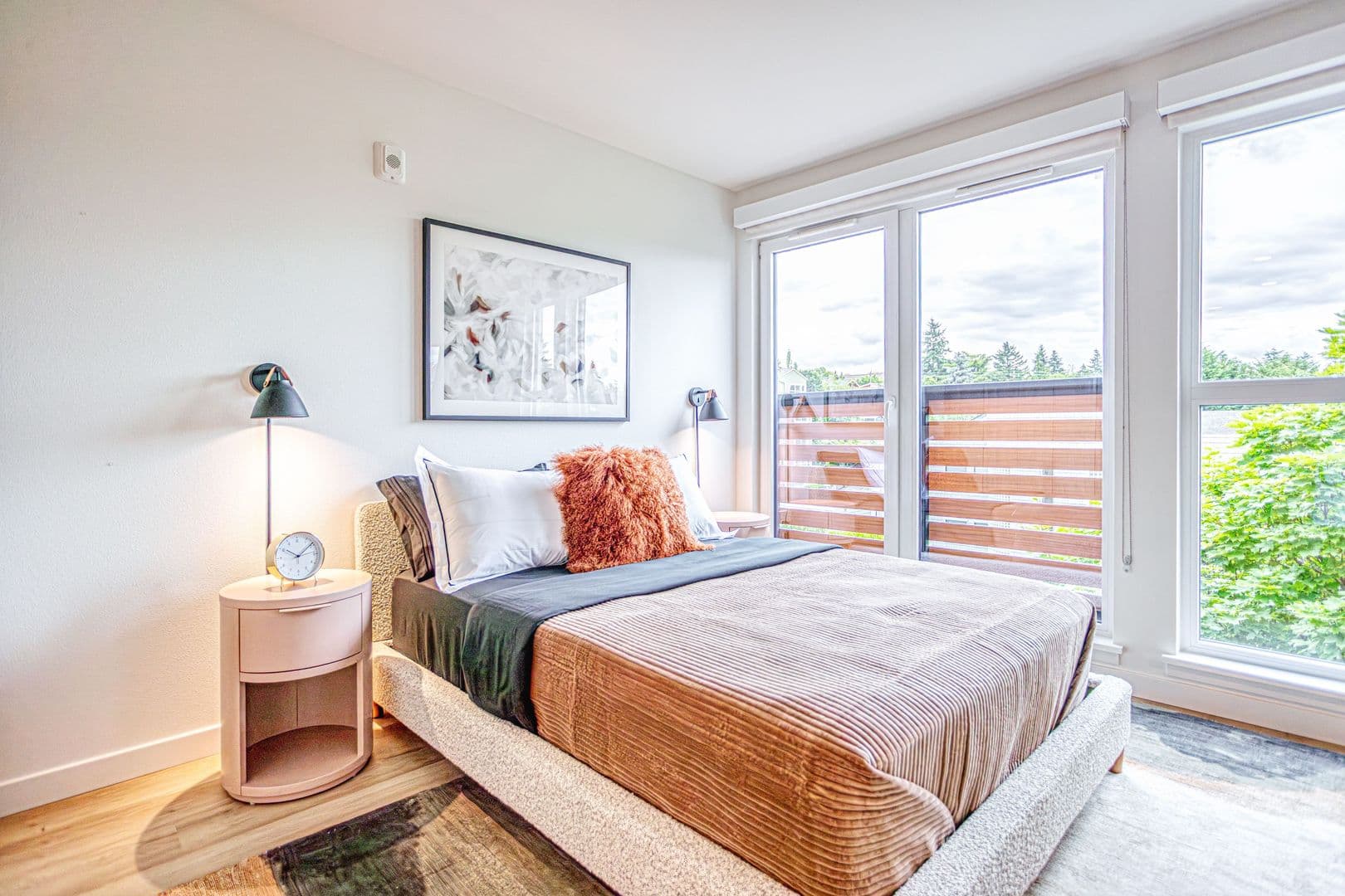 Seattle Apartment: 4015 Stone Way