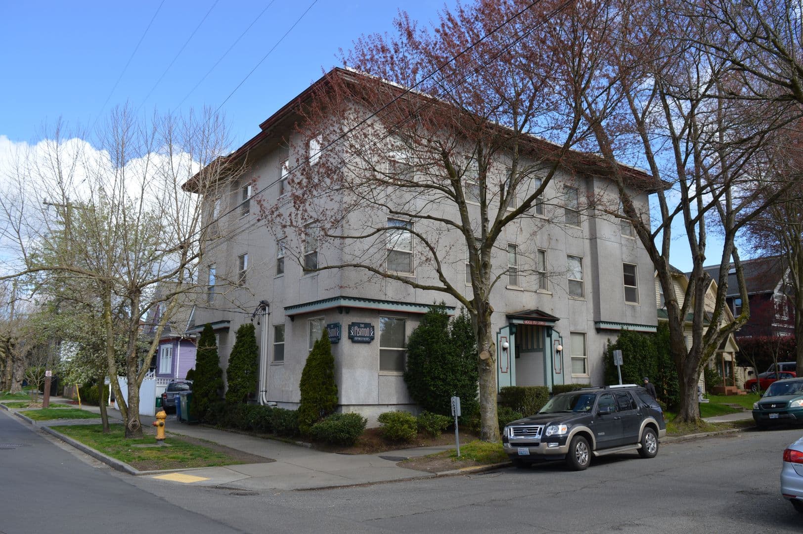 Seattle Apartment: 1002 E Denny Way