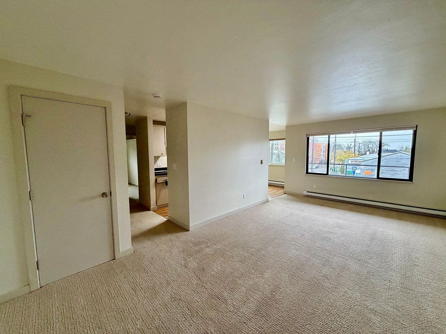 Seattle Apartment: 1653 21st Ave