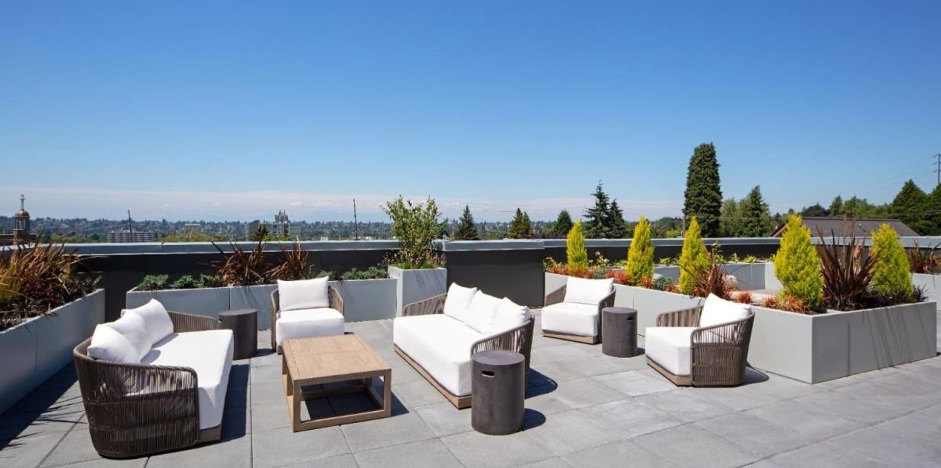 Seattle Apartment: 6921 Roosevelt Way NE