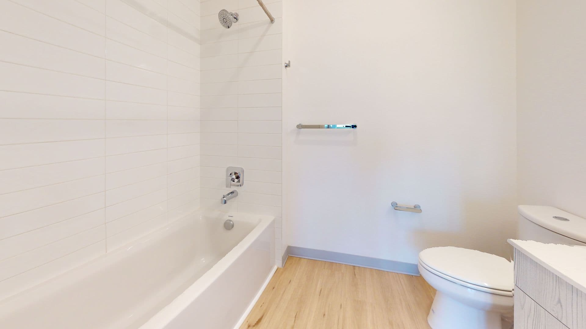 Seattle Apartment: 5231 Rainier Ave S