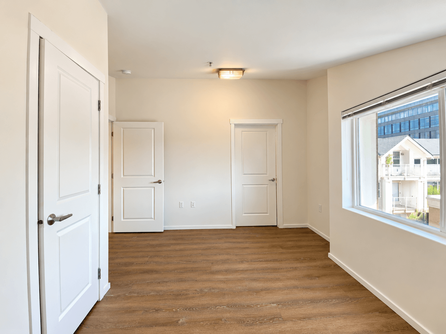 Kirkland Apartment: 450 Central Way