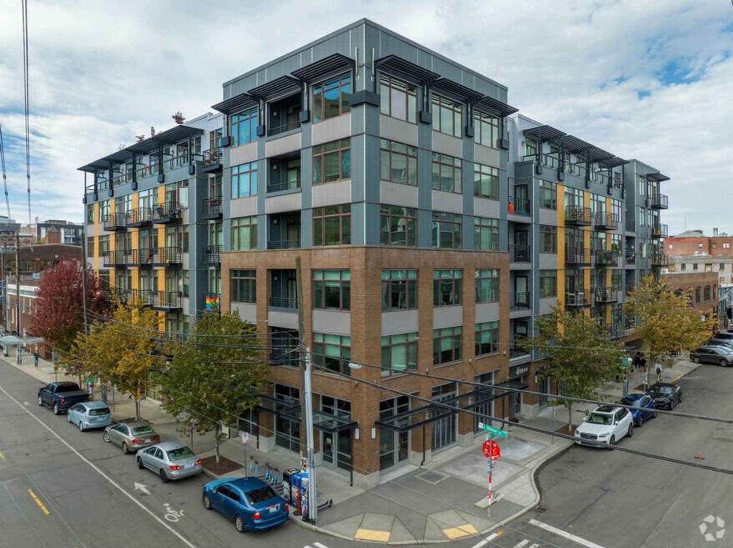 Seattle Apartment: 954 E. Union St.