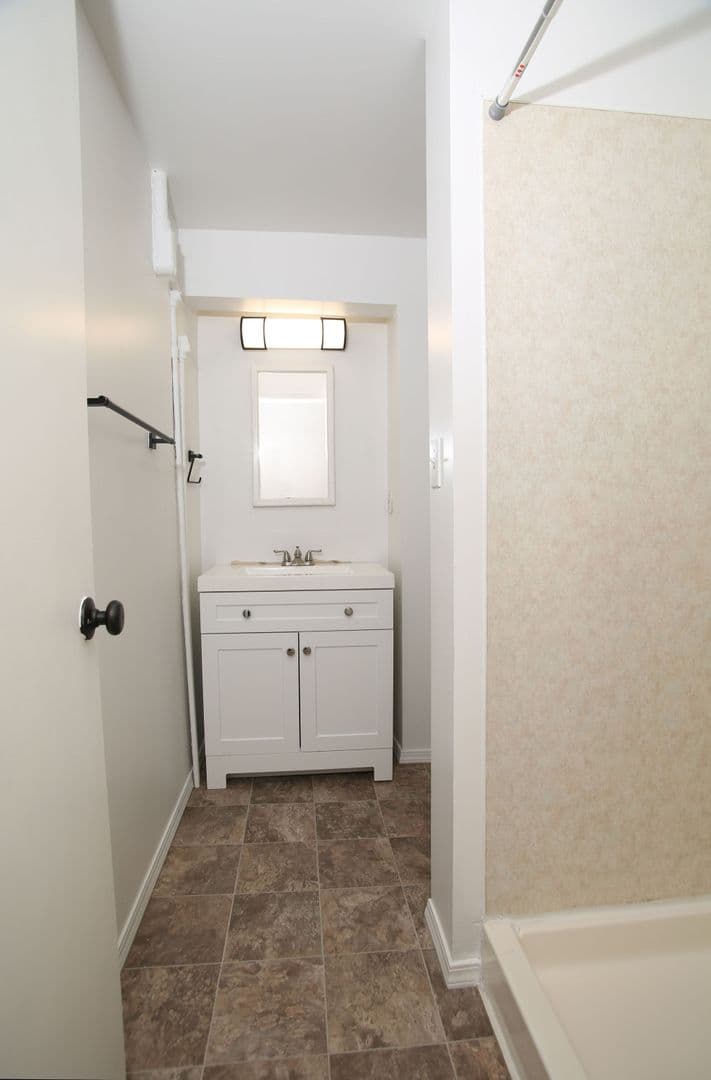 Seattle Apartment: 1717 12th Ave