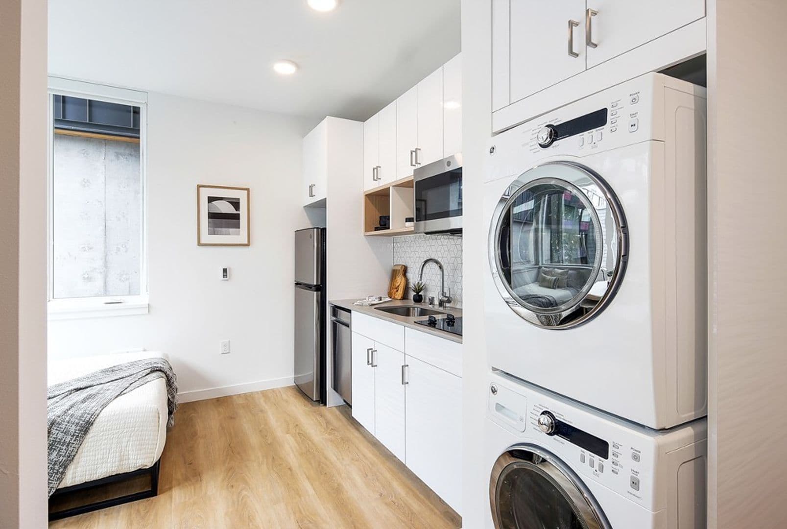 Seattle Apartment: 1222 NE 65th St