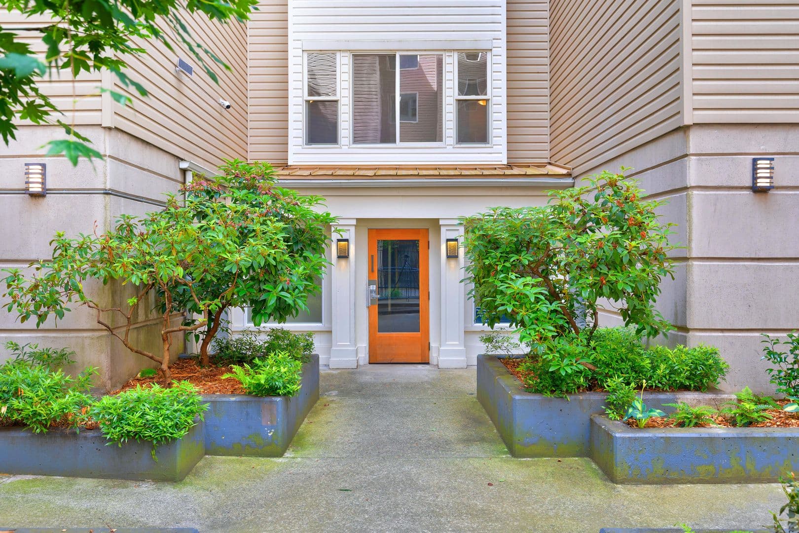 Seattle Apartment: 300 11th Ave