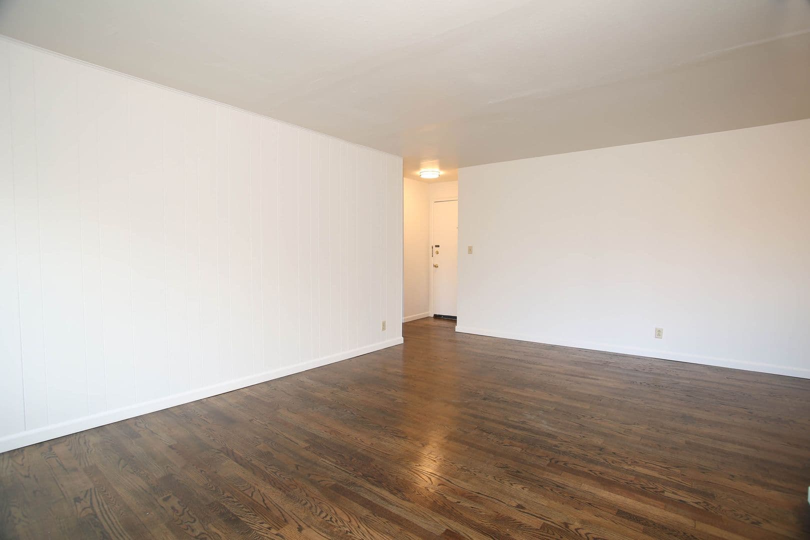 Seattle Apartment: 1621 California Ave SW