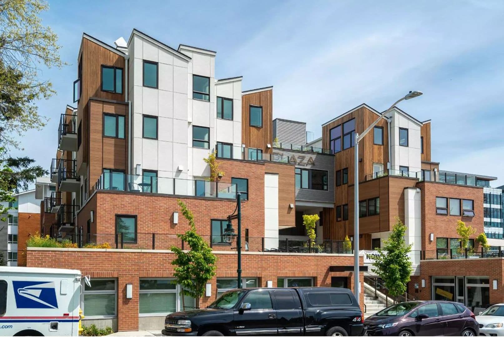 Kirkland Apartment: 330 4th ST