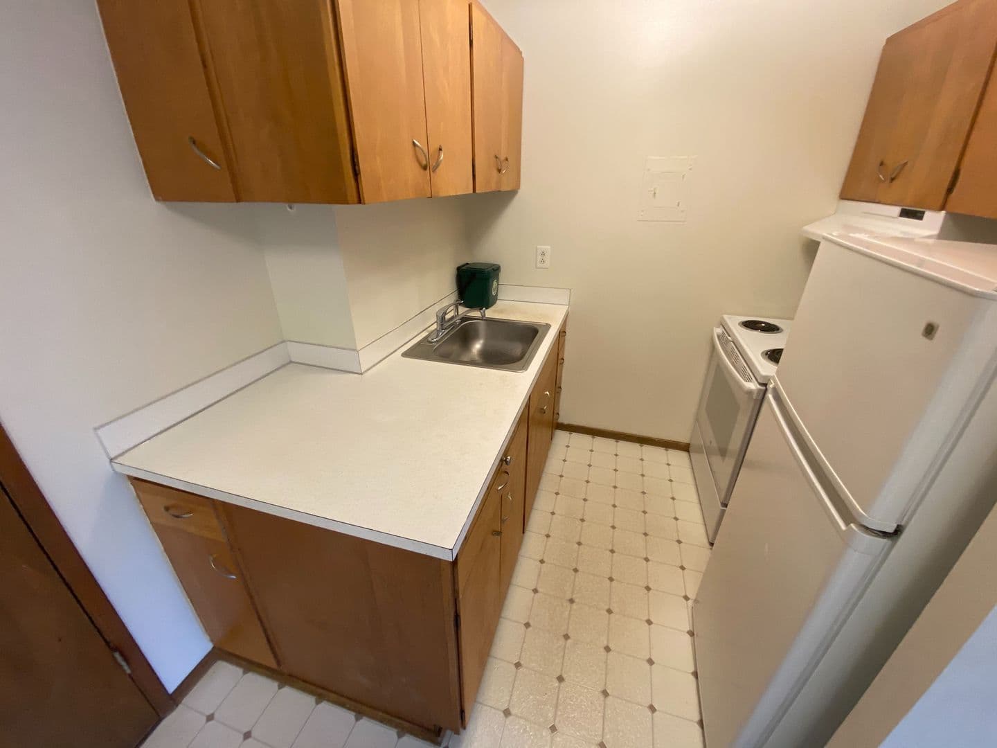 Seattle Apartment: 4110 12th Ave NE