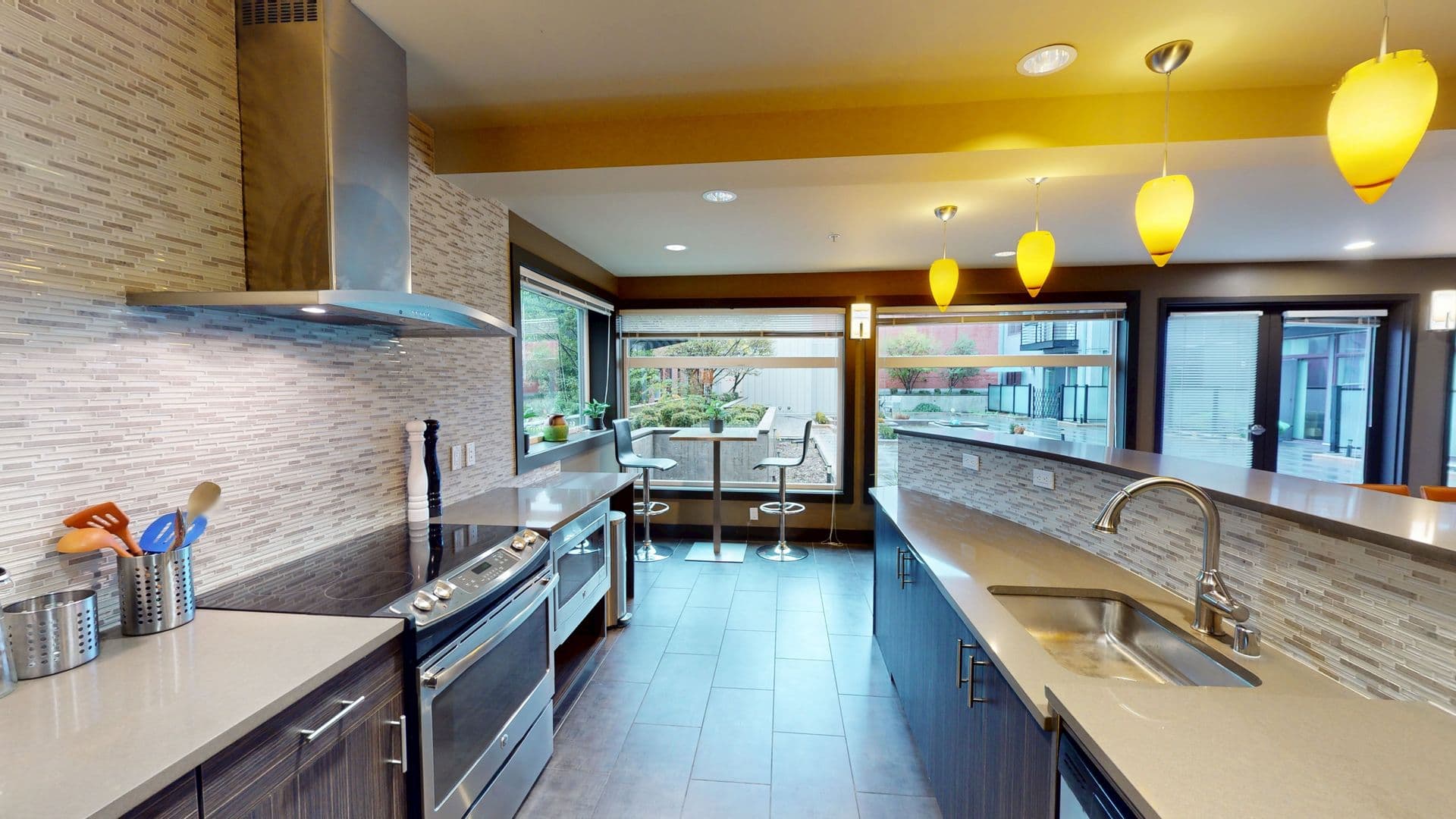 Seattle Apartment: 954 E. Union St.