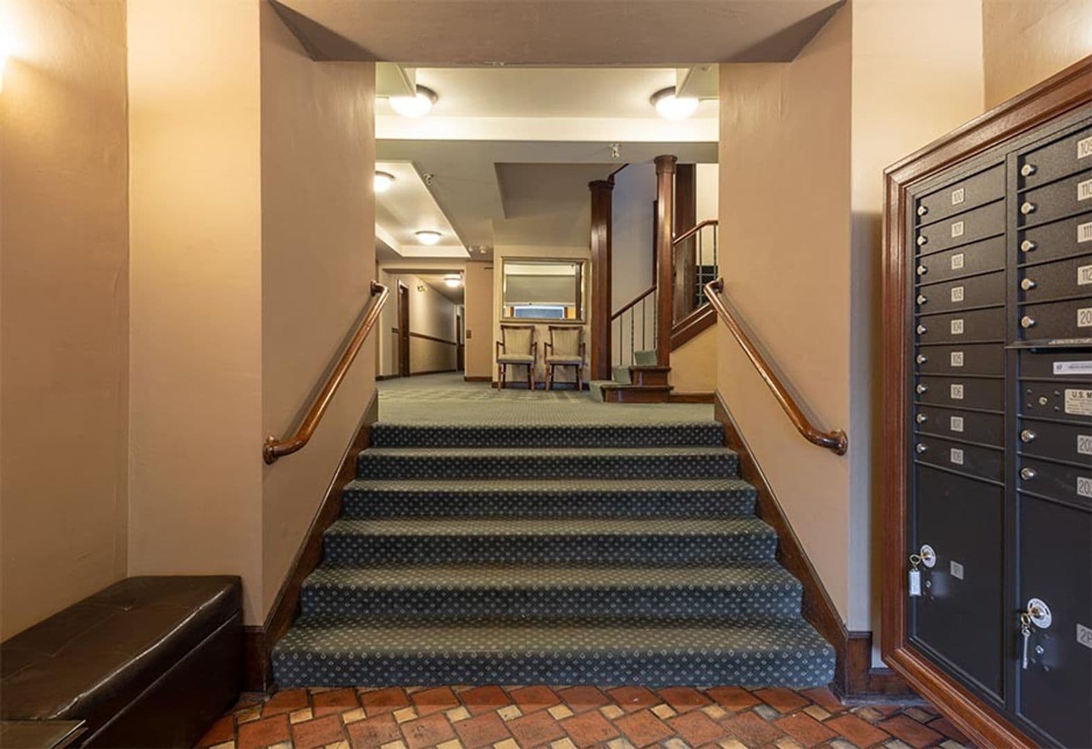 Seattle Apartment: 505 Boylston Ave E