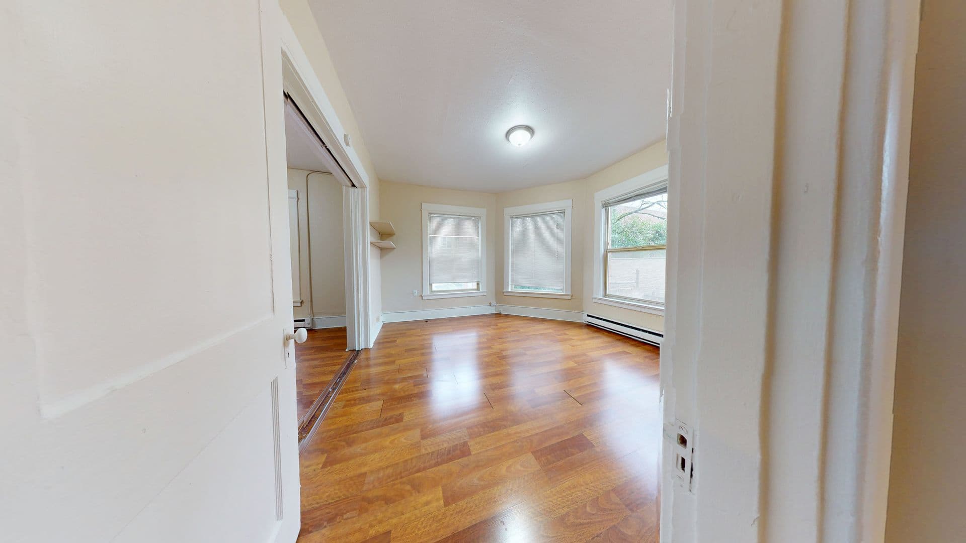 Seattle Apartment: 317 Harvard Ave E