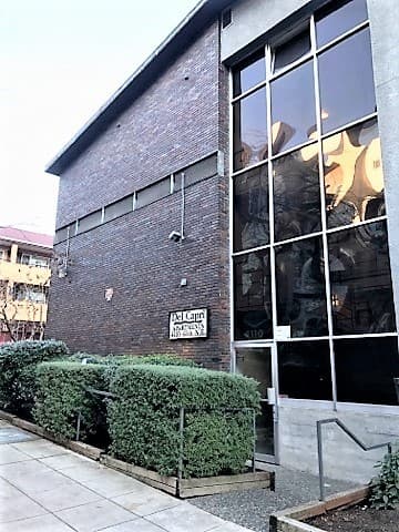 Seattle Apartment: 4110 12th Ave NE
