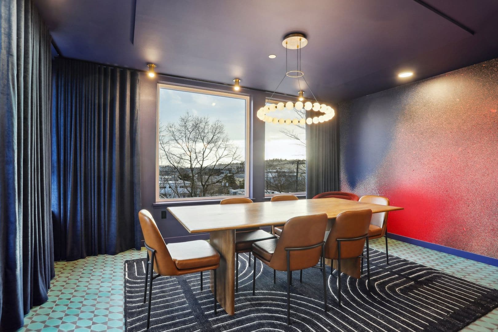Seattle Apartment: 1140 NW Market St