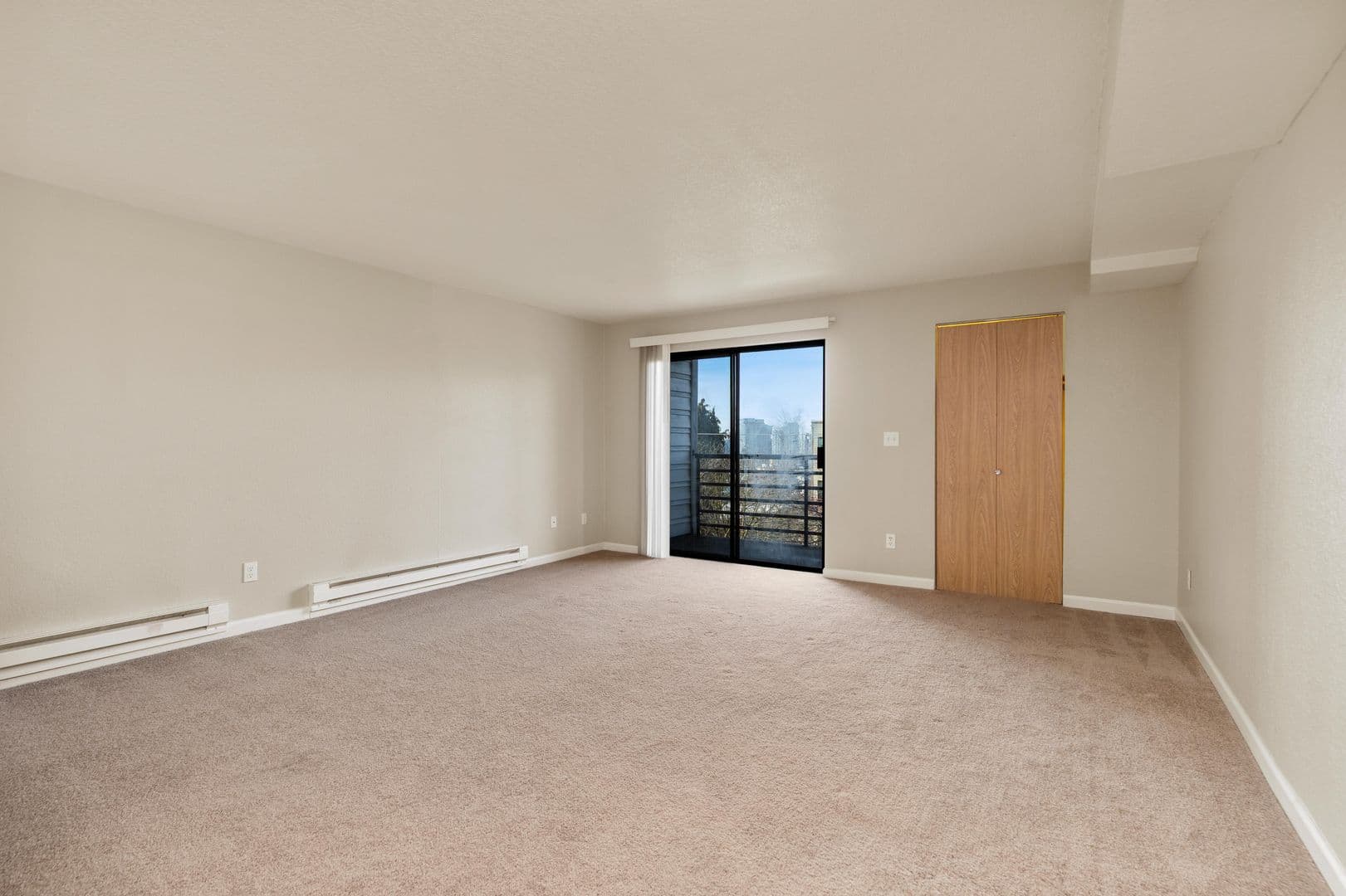 Seattle Apartment: 500 13th Ave E