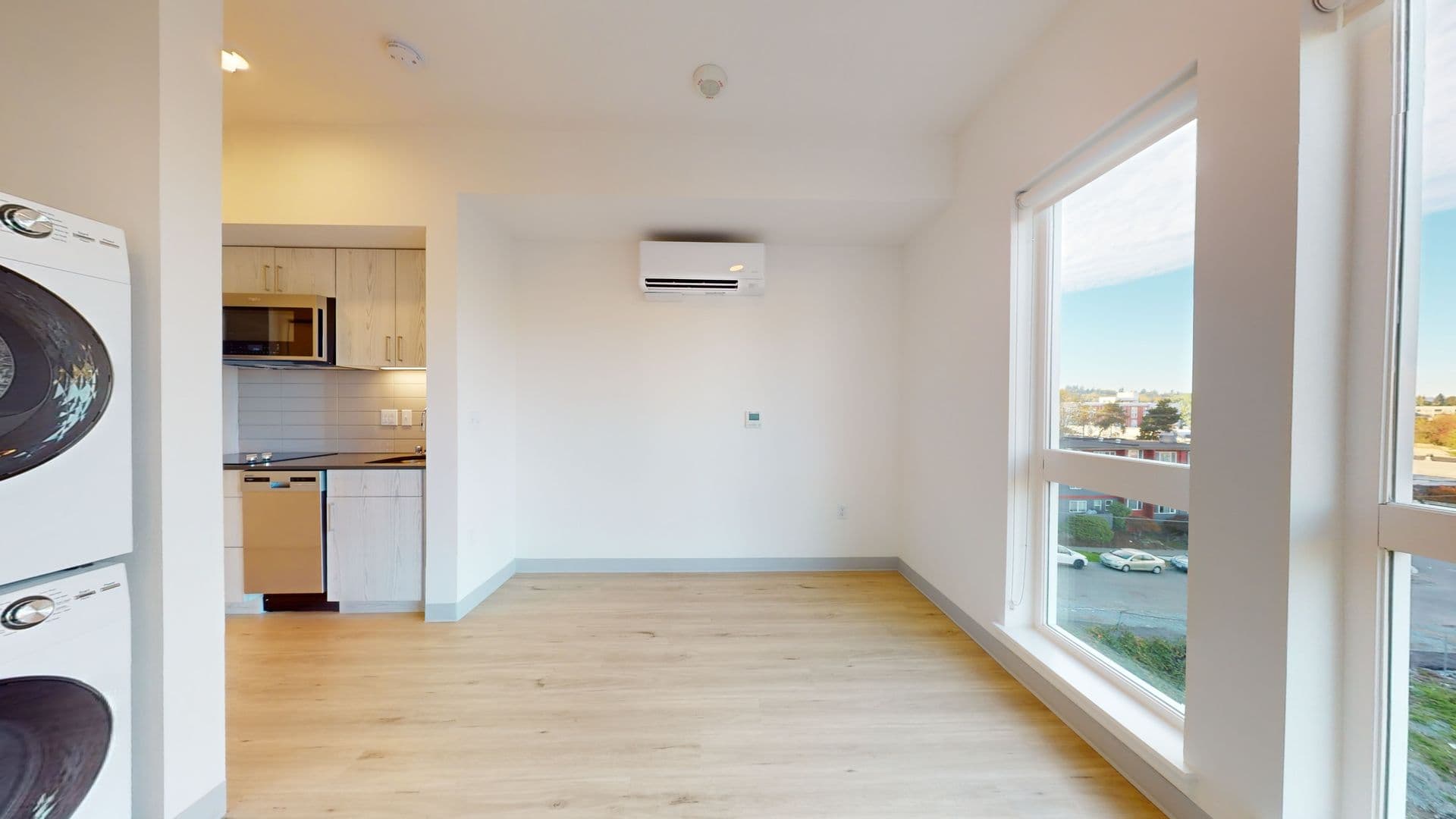 Seattle Apartment: 5231 Rainier Ave S