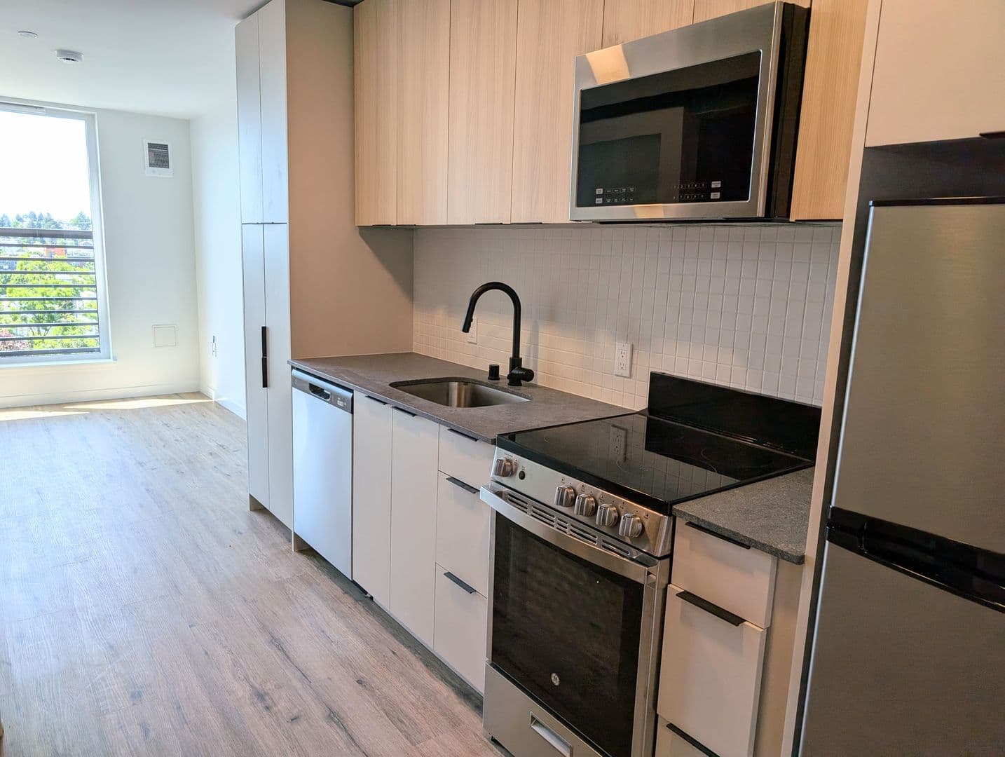 Seattle Apartment: 4417 Wallingford Ave N.