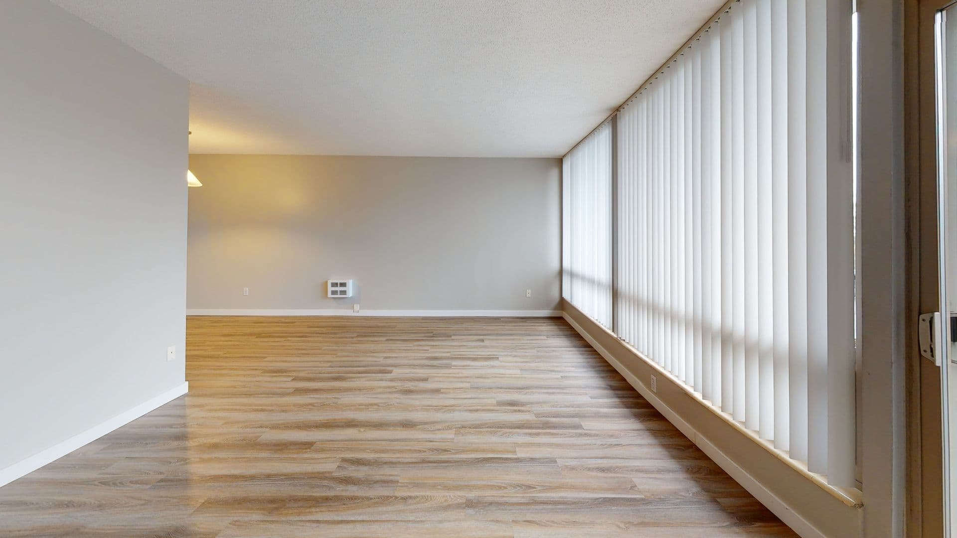 Seattle Apartment: 2410 Boyer Ave E