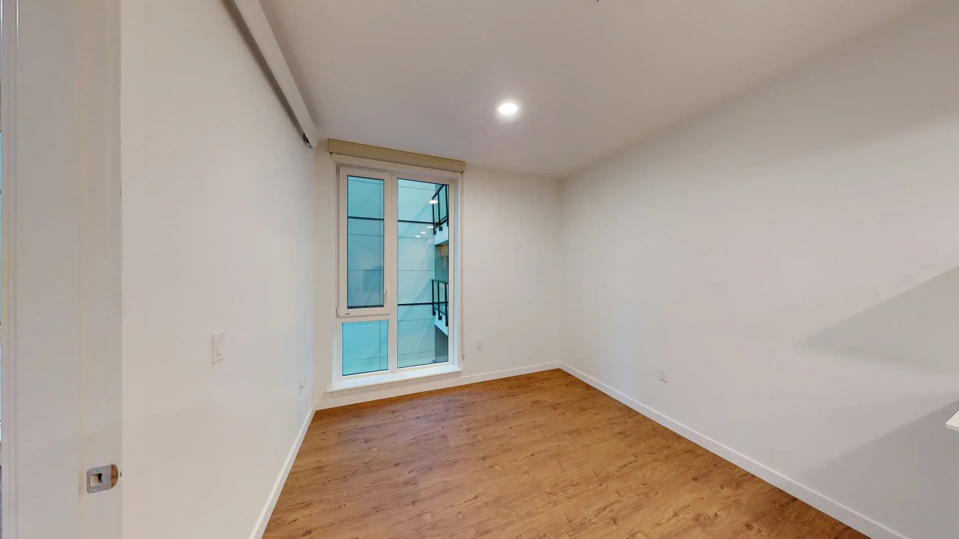 Seattle Apartment: 1419 24th Ave