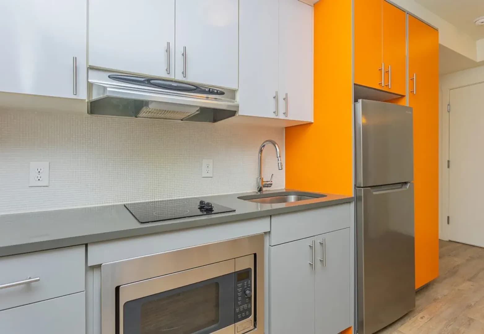 Seattle Apartment: 155 17th Ave