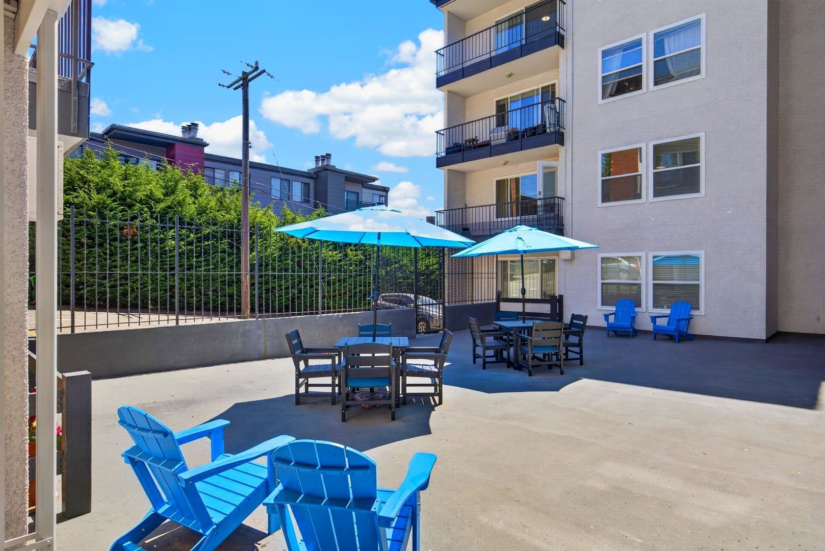 Seattle Apartment: 620 5th Ave W