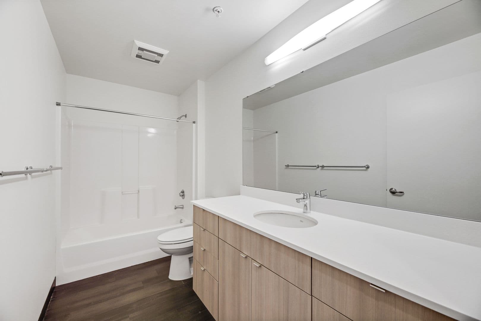 Seattle Apartment: 1701 Dexter Ave N