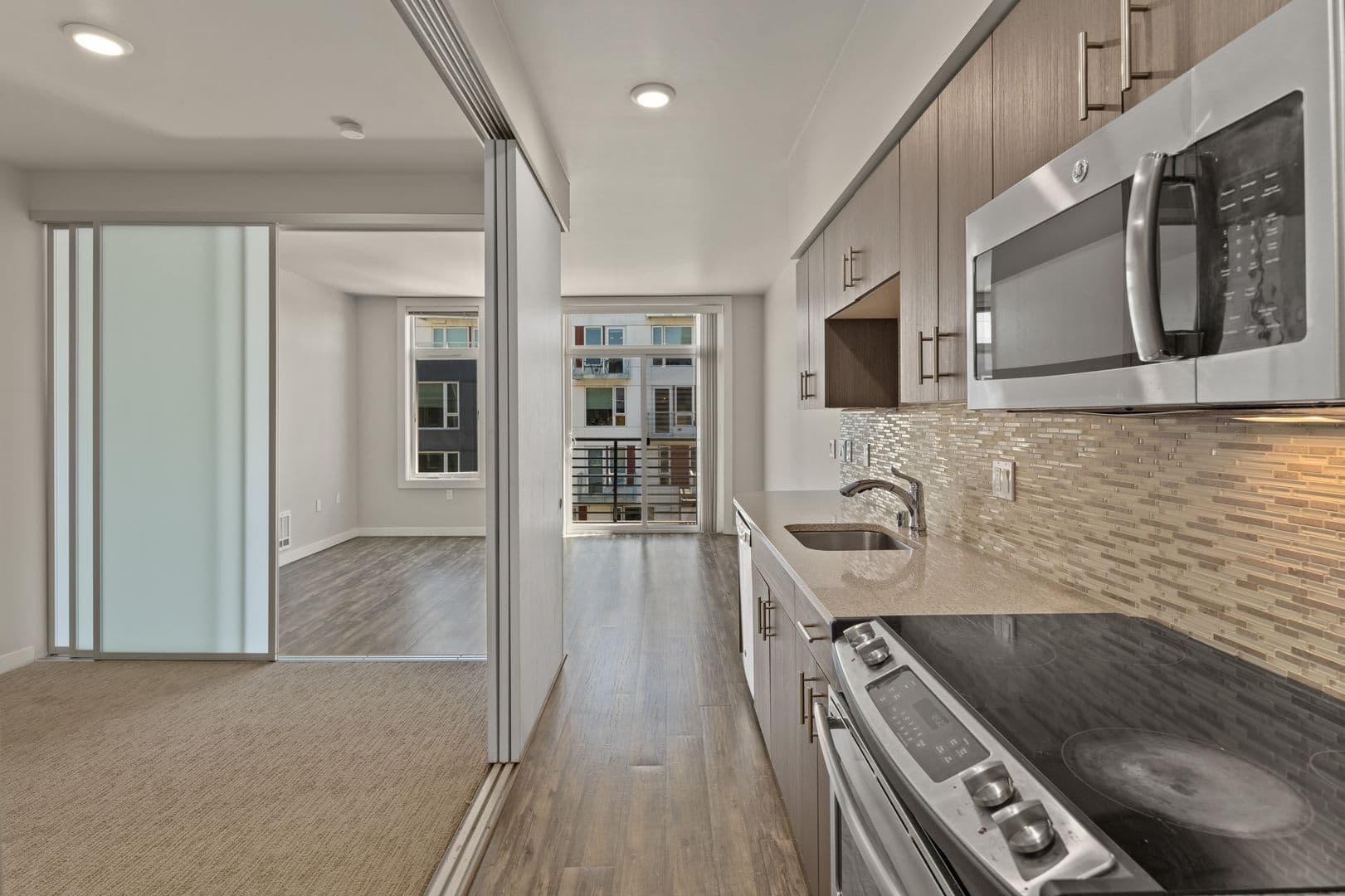 Seattle Apartment: 954 E. Union St.