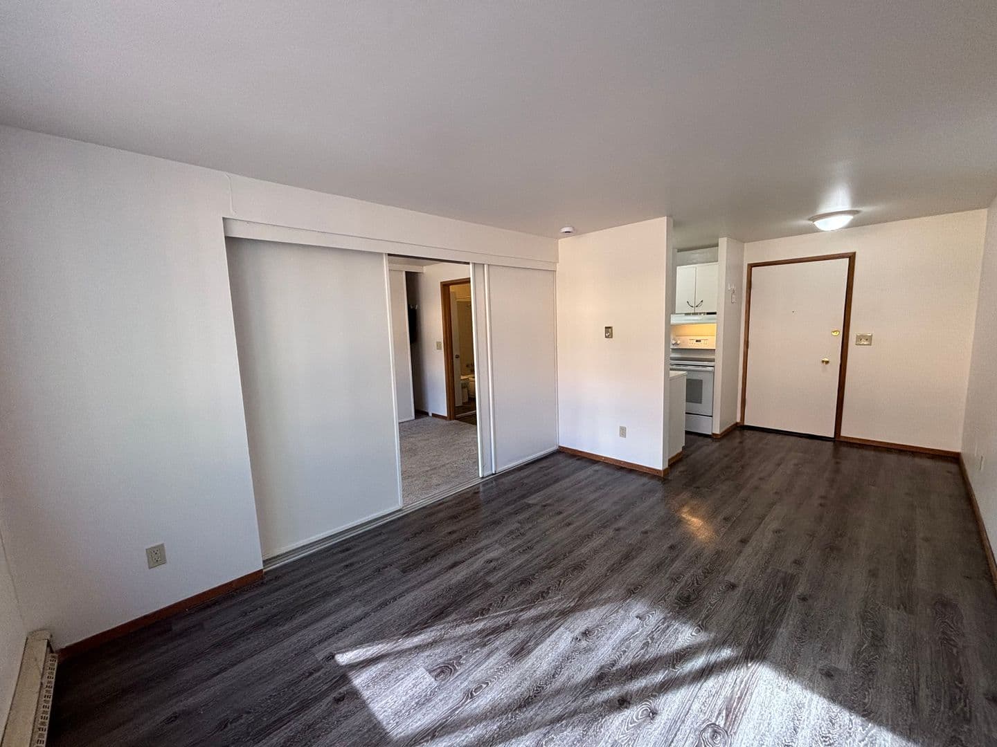 Seattle Apartment: 4110 12th Ave NE