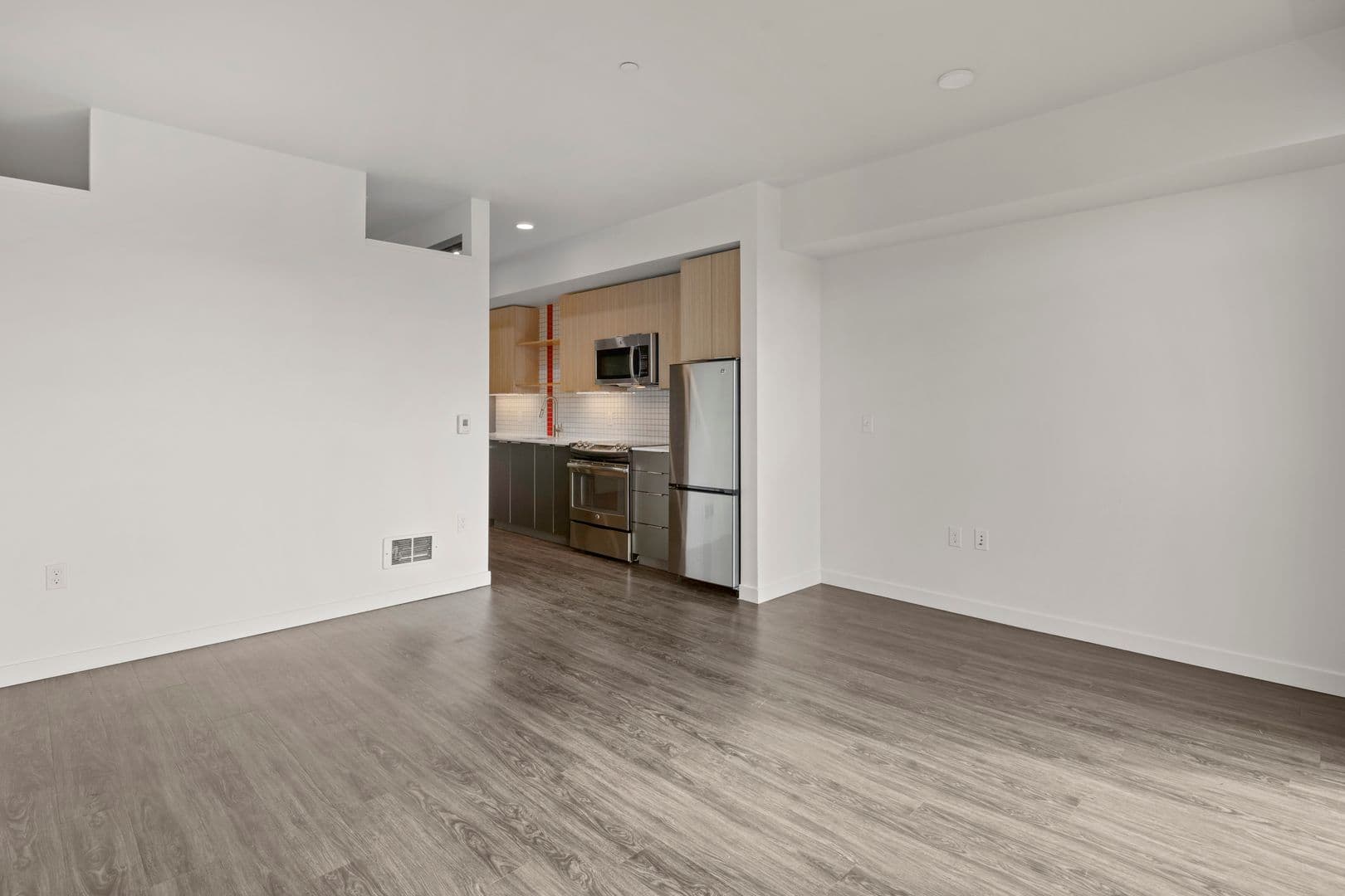Seattle Apartment: 840 E. Denny Way