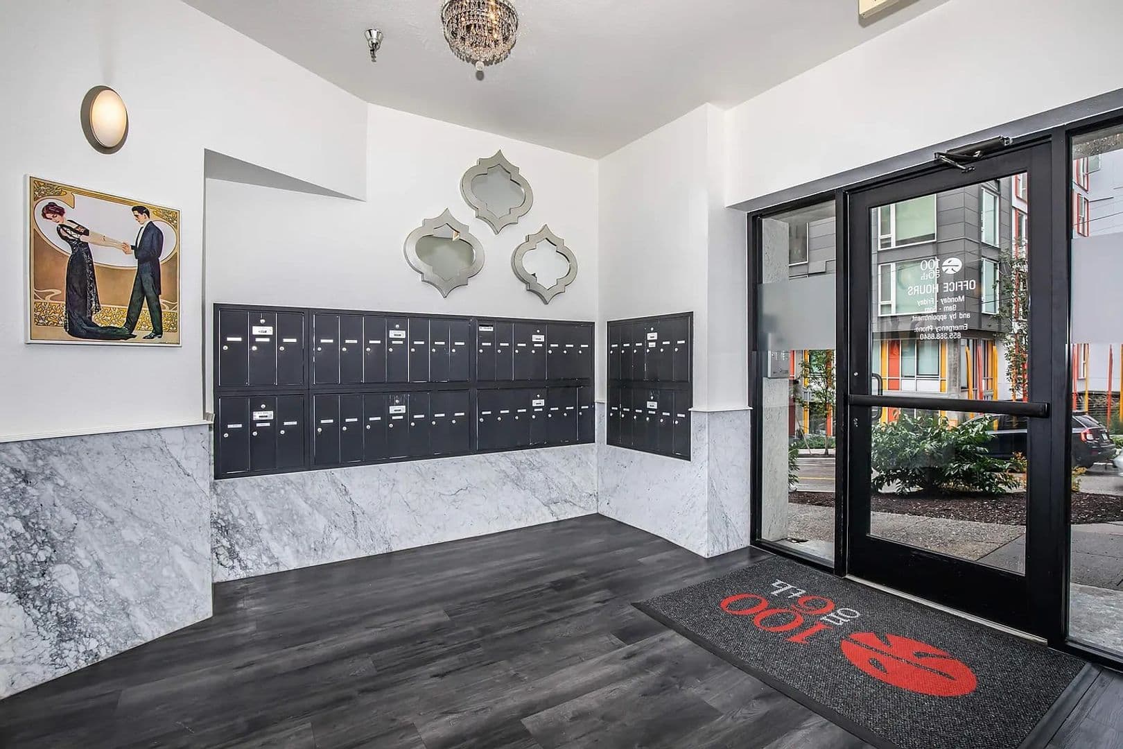 Seattle Apartment: 100 6th Ave S
