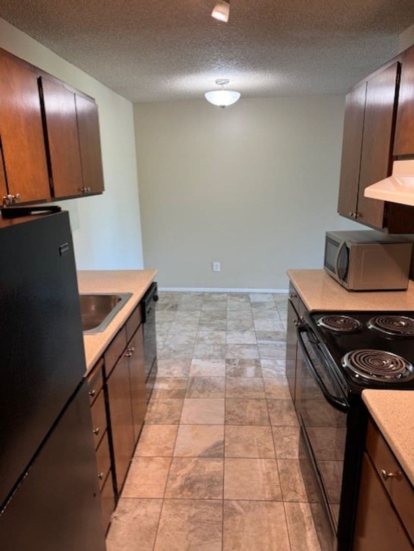 Seattle Apartment: 2410 Boyer Ave E