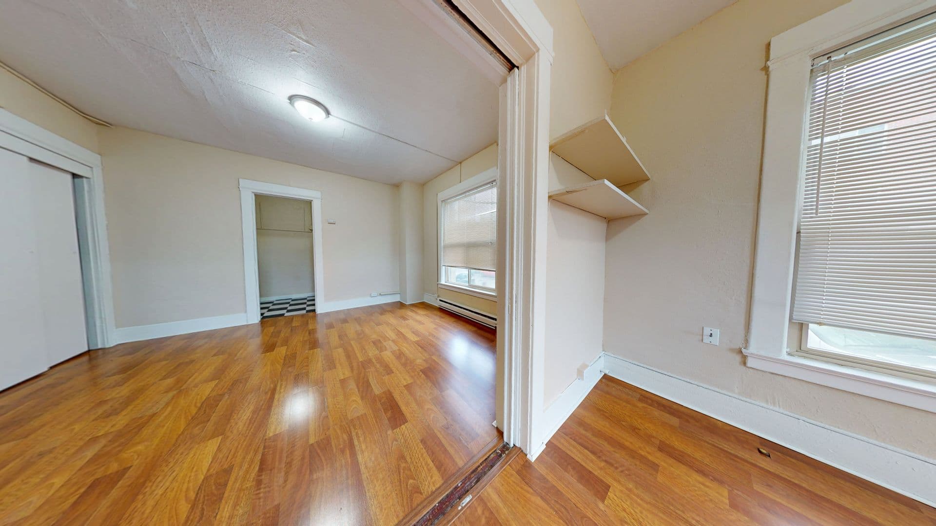 Seattle Apartment: 317 Harvard Ave E