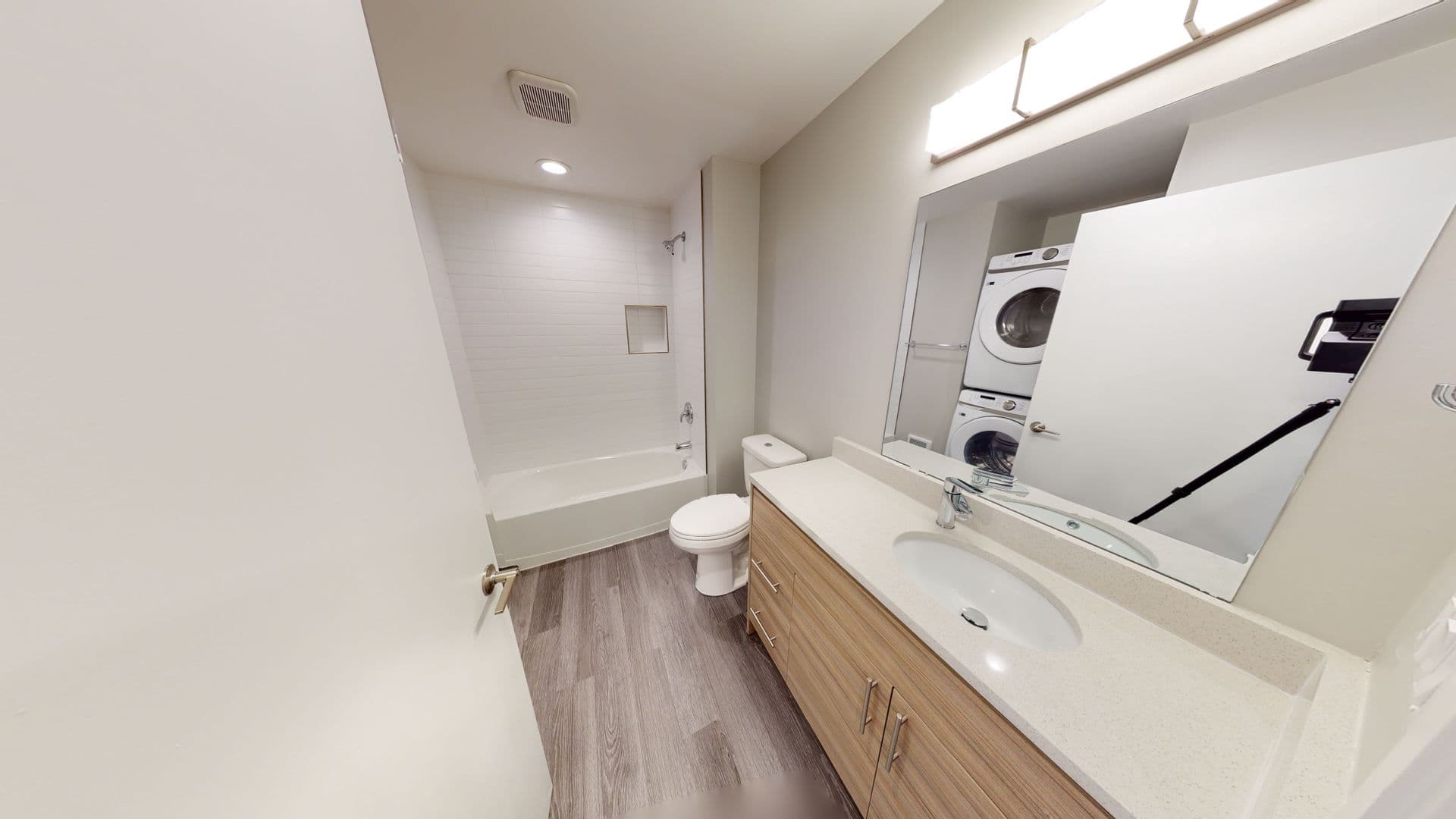 Seattle Apartment: 1901 E Fir St