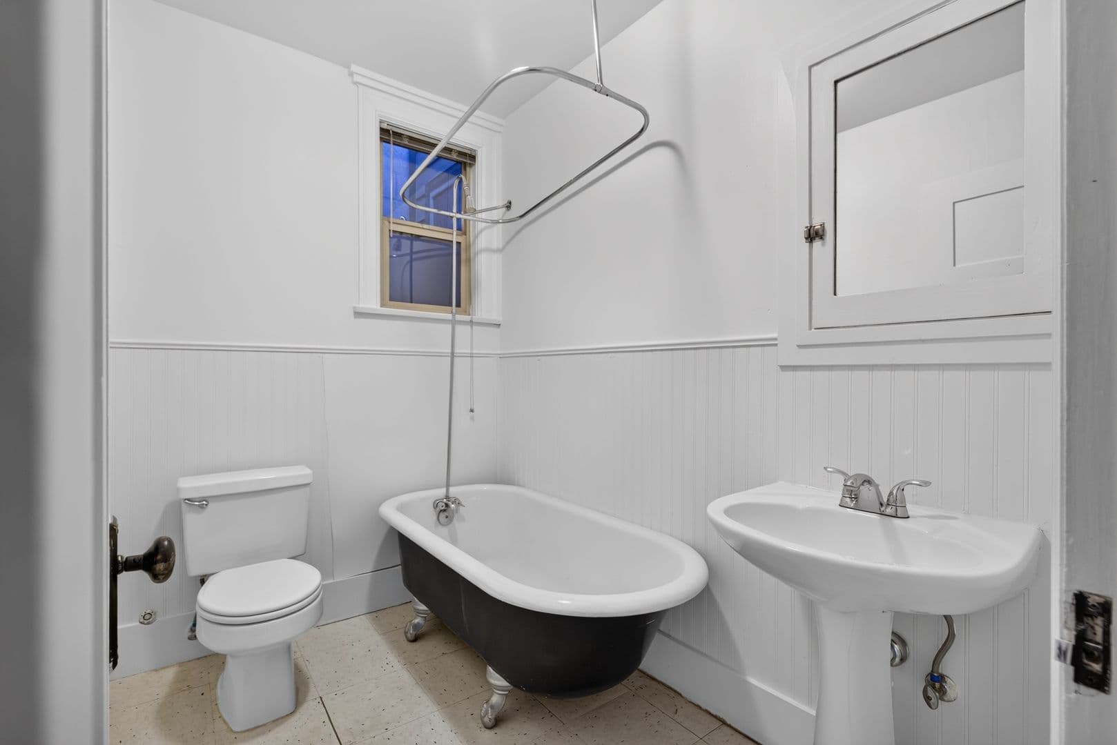 Seattle Apartment: 1323 East Pine St