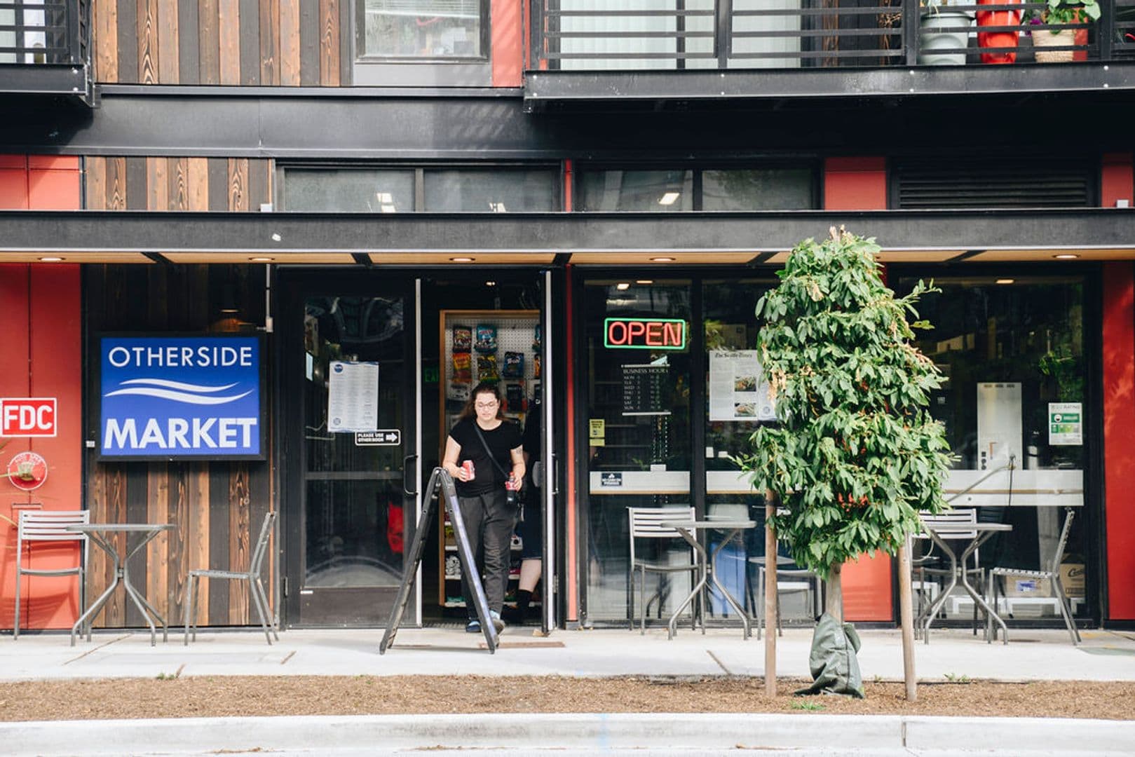 Seattle Apartment: 2210 Eastlake Ave E
