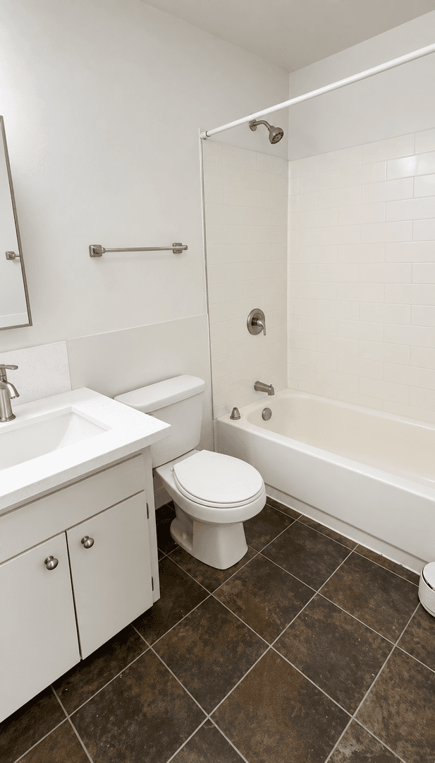 Seattle Apartment: 1653 21st Ave
