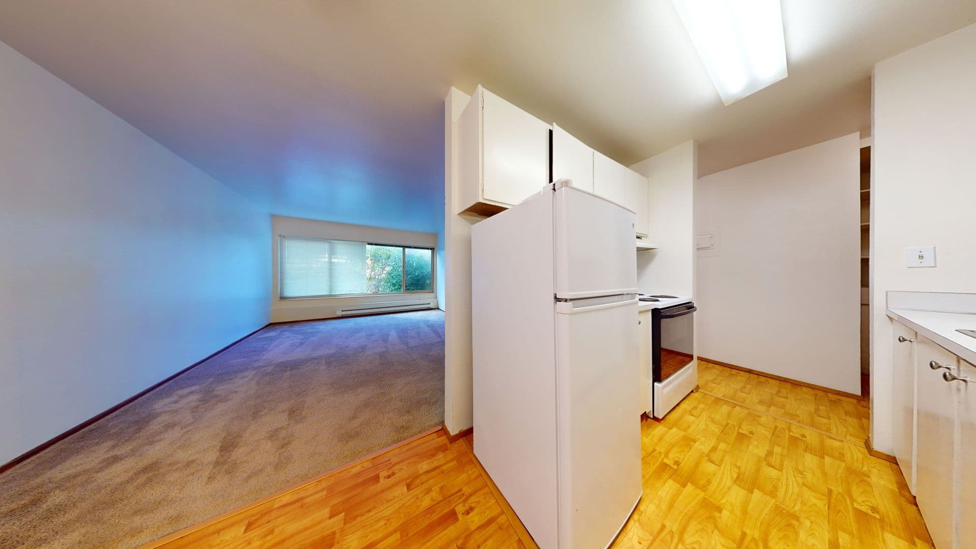 Seattle Apartment: 4120 Brooklyn Ave NE