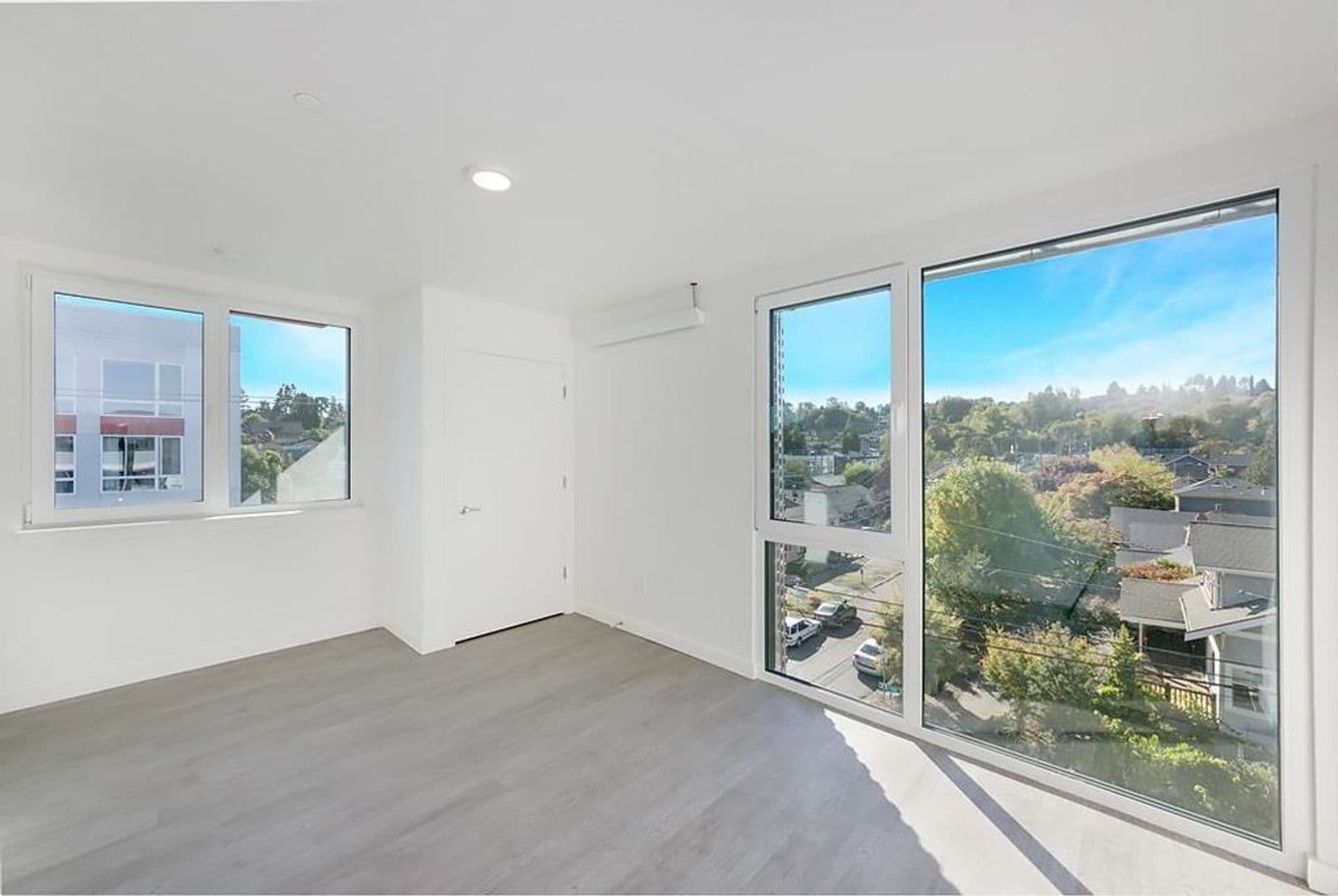 Seattle Apartment: 3702 S Hudson St