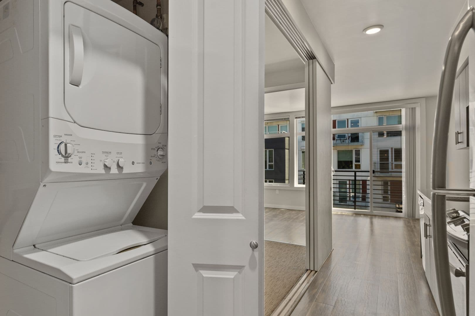 Seattle Apartment: 954 E. Union St.