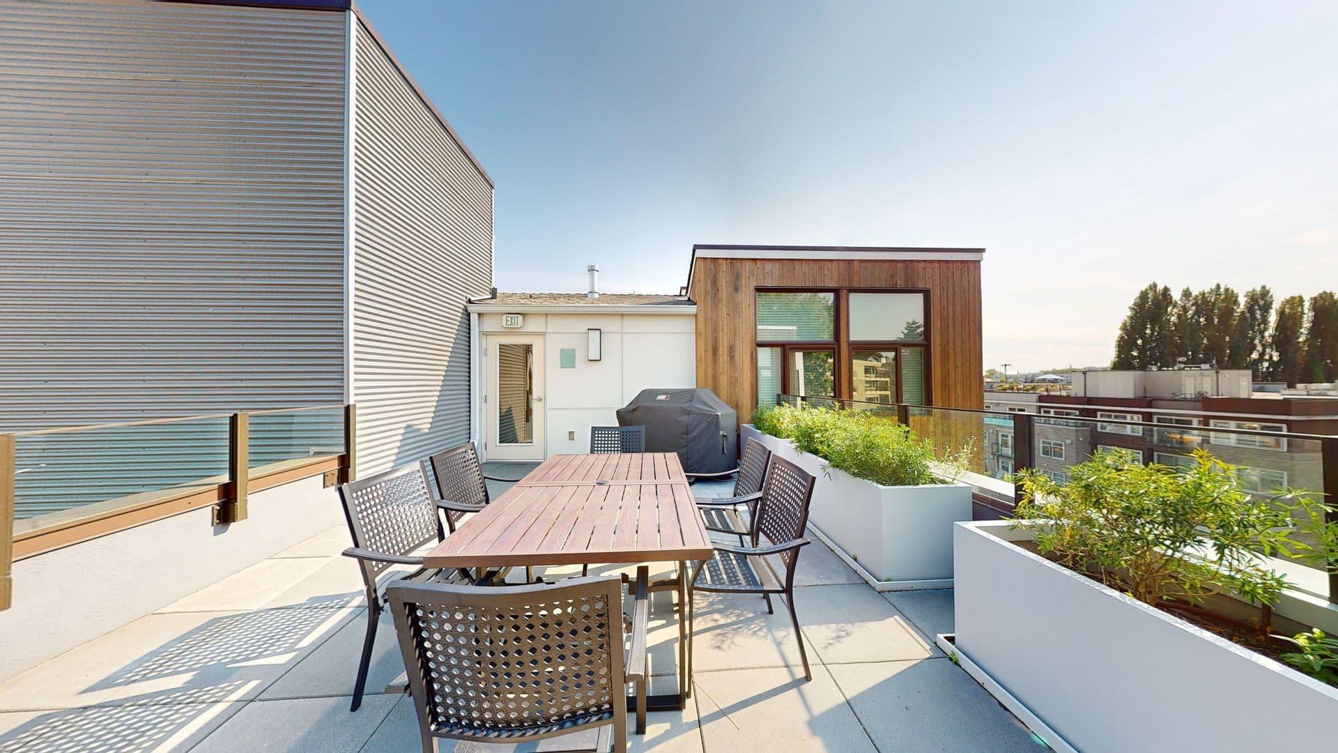 Kirkland Apartment: 330 4th ST