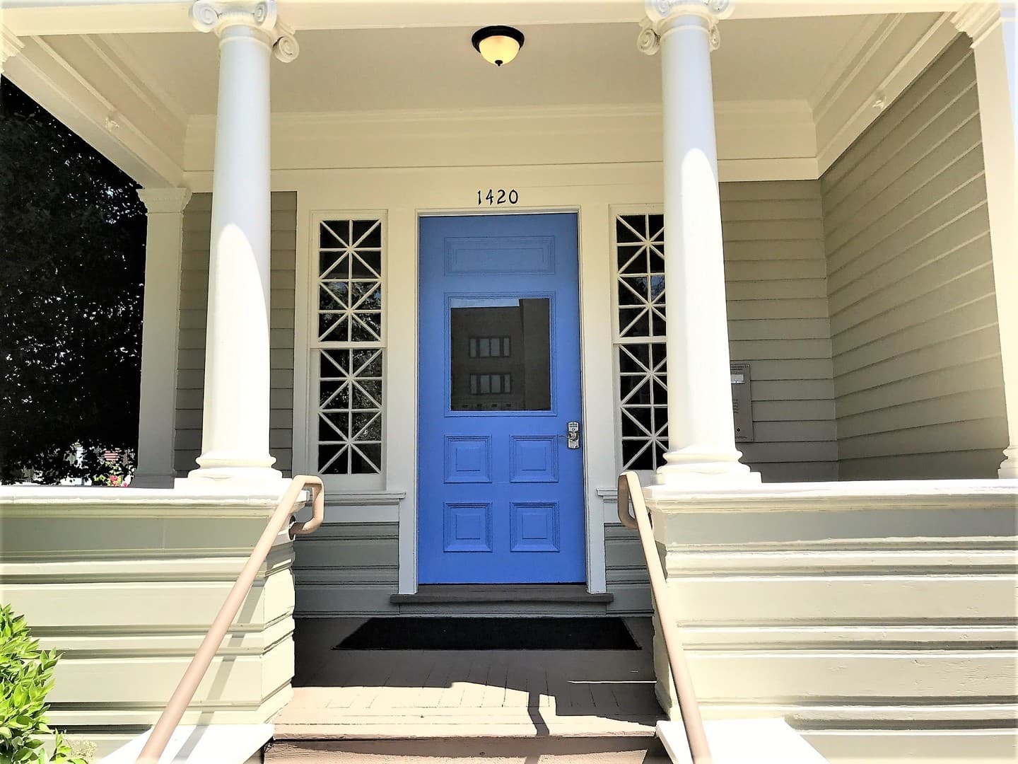 Seattle Apartment: 1420 Belmont Ave