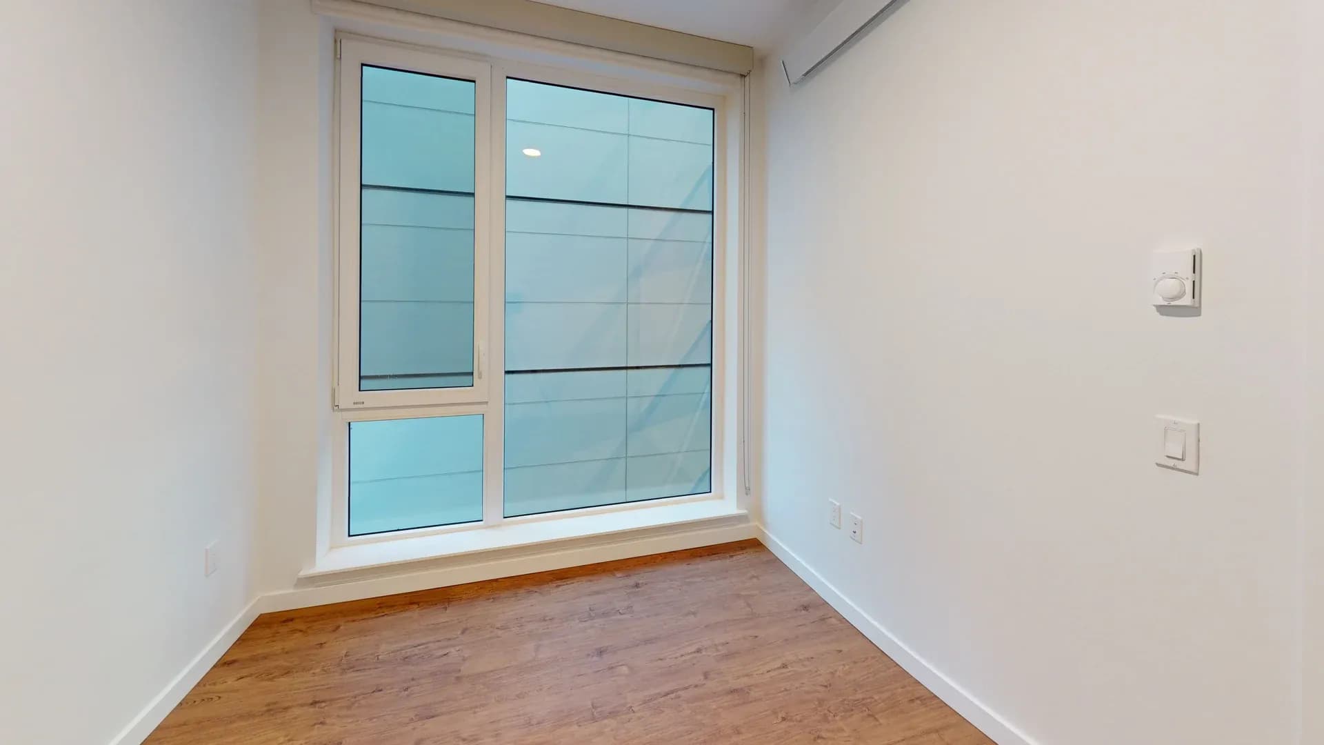 Seattle Apartment: 1419 24th Ave