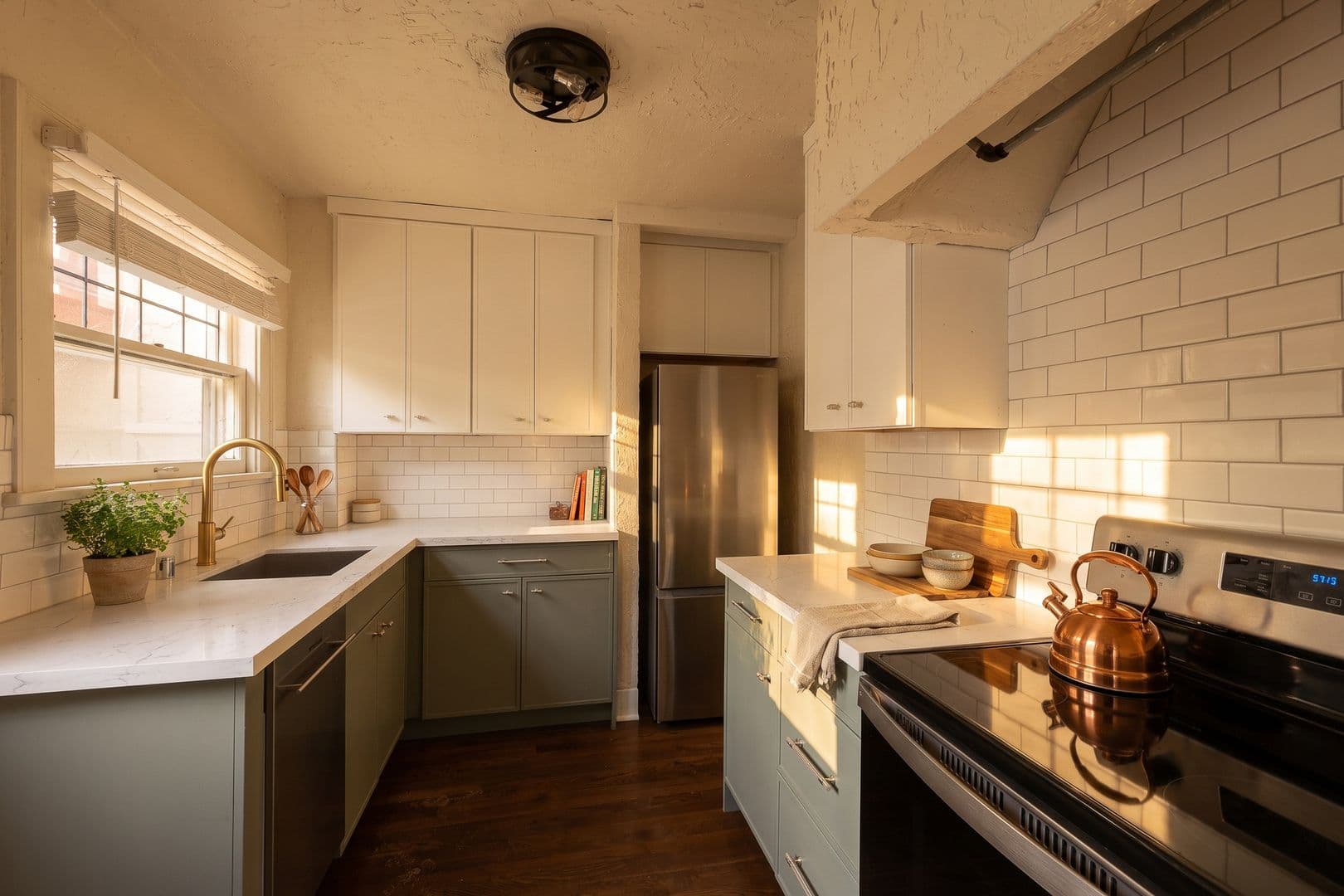 Seattle Apartment: 1710 E Denny Way
