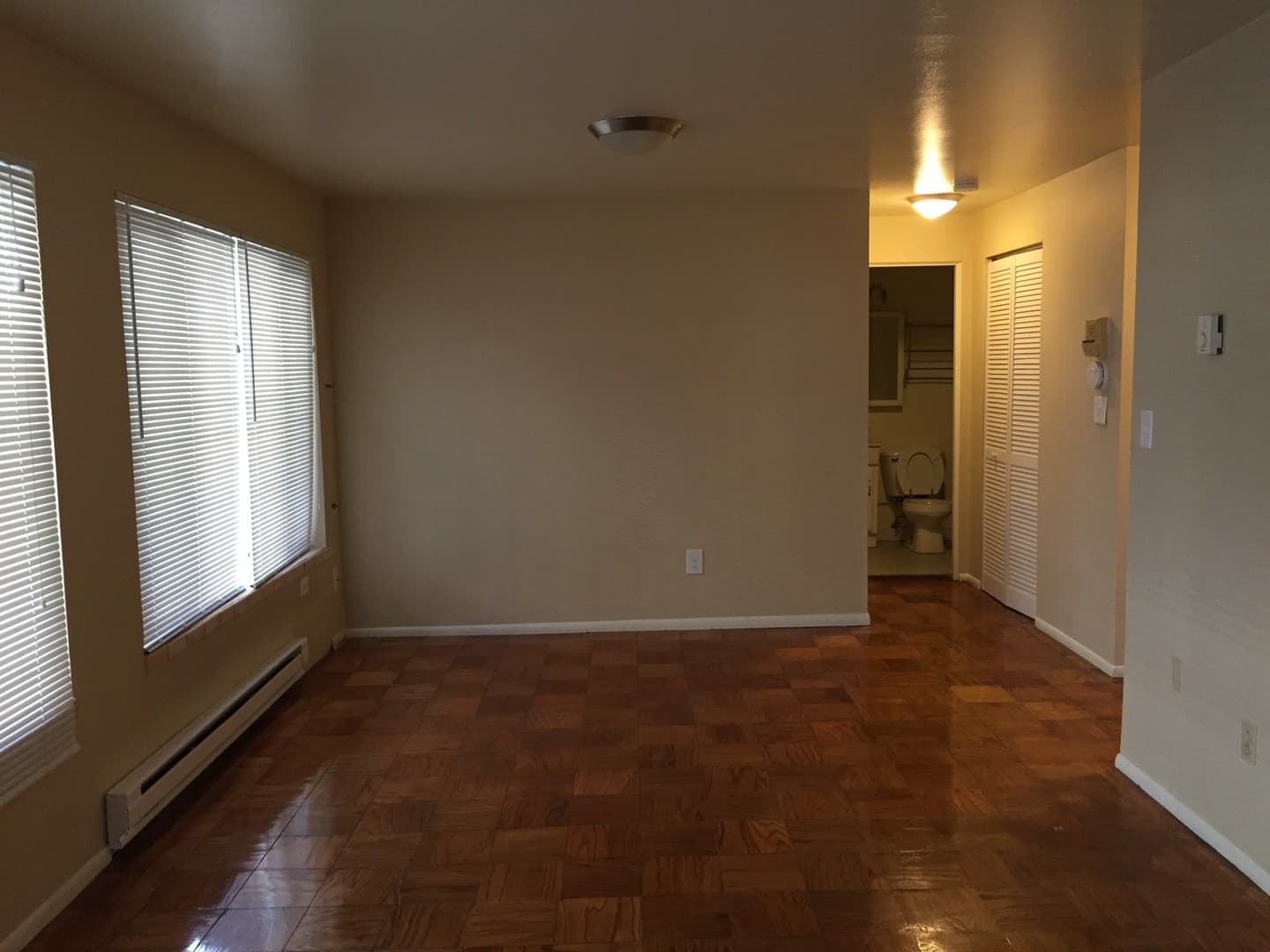 Seattle Apartment: 1821 Harvard Ave